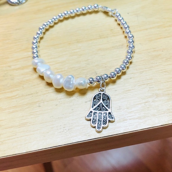 Handmade. Nela’s Creations Jewelry - Hematite Pearl Bracelet